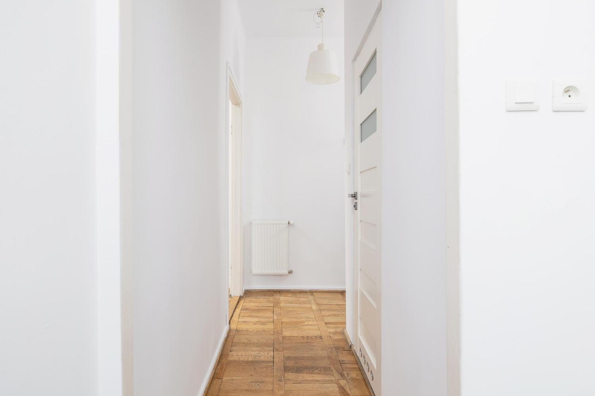 1-Bedroom Apartment With Balcony - Dluga 65 Krakkó Kültér fotó