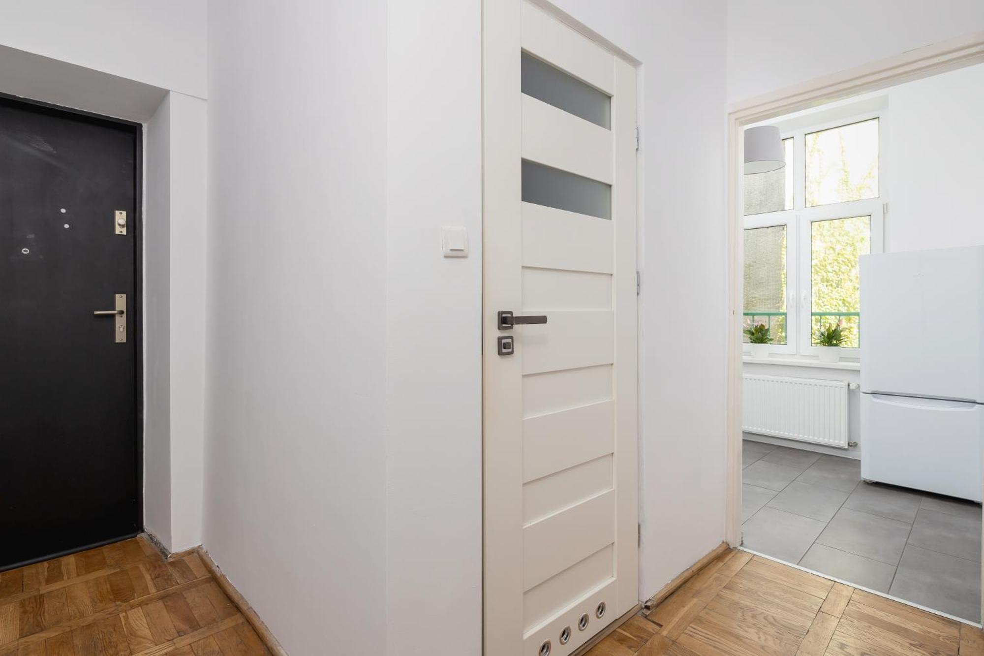 1-Bedroom Apartment With Balcony - Dluga 65 Krakkó Kültér fotó